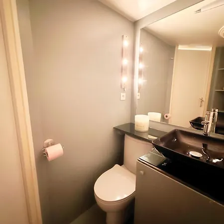 Avenue Montaigne Appartement *